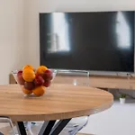 By Host In Italy Διαμέρισμα Τρεβίζο