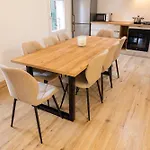 By Host In Italy 아파트