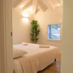 By Host In Italy 아파트